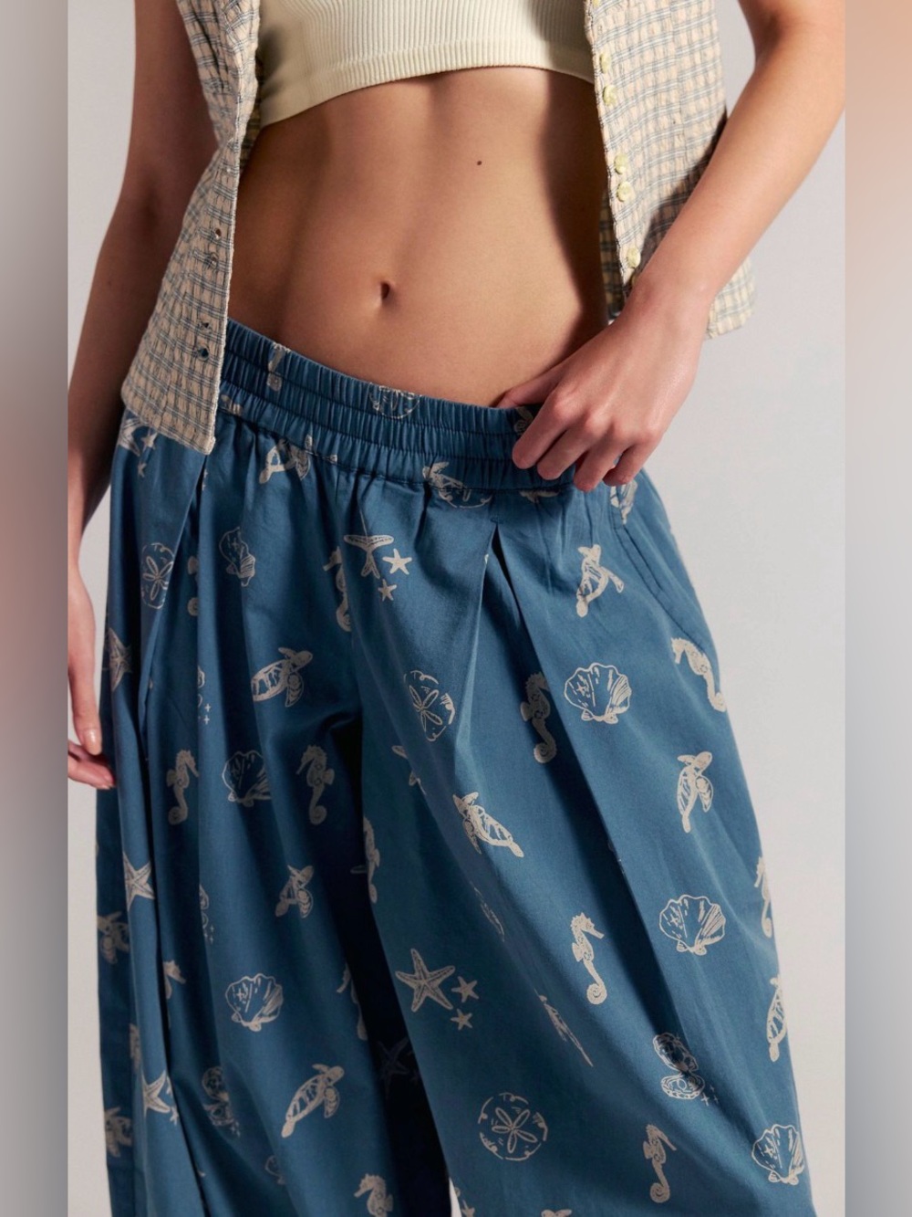 Moonflower printed pull-on balloon Pants NWOT under the sea - Picture 7 of 8